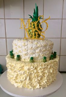 The Pineapple Wedding Cake 